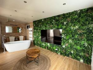 F & C Love Spa, Sauna and Tantra