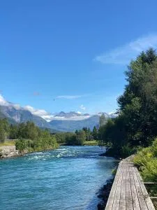Two rooms by the Stryn River - 史特林