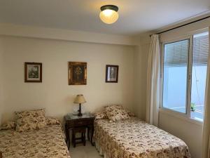 Downtown cozy apartment for four