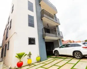 Stay with Peace on Spintex road - Spintex