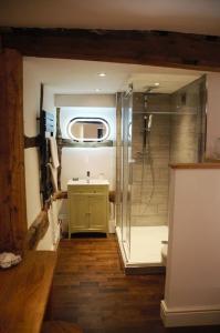 Lower Tundridge Cottage