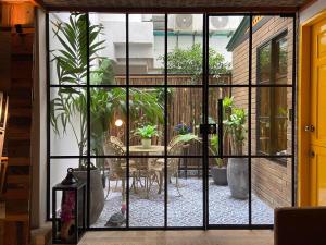 Luxury House with Sleek Terrace in Cartagena