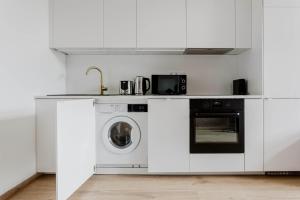 Blueground Prague 10 renovated furnished PRG-16