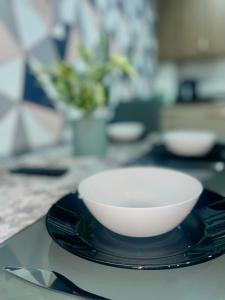 2 Bedroom- Birmingham city centre-sleeps 5- ideal for contractors, working professionals, long stays!