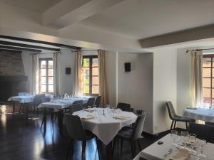Hotels Auberge Saint Jacques : photos des chambres