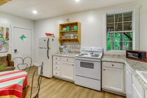 Mountain View Cabin Near White River Fish and Float