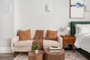 73-310 Newly Reno Studio UWS Doorman Gym Laundry