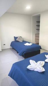 Apartamento 201 amplio Cerca Héroes