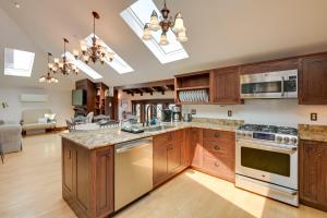 Elegant Oceanfront Maine Estate with Gazebo