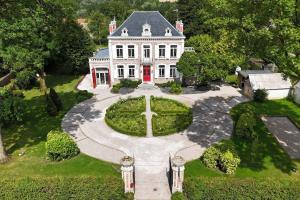 Manoir aux roses, gîte 15 personnes avec Spa