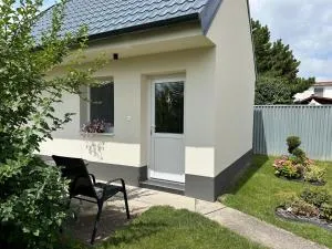 Chatka Ariel - Ekecs