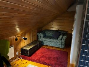 Mökkituulos, beds for 4 One big bedroom, two beds separated with a big wardrobe