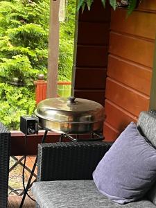 Mökkituulos, beds for 4 One big bedroom, two beds separated with a big wardrobe