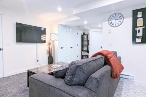 The Bronco - Cozy 2 Bedroom Suite in Brighton - Ubytování bez kategorie ve městě Saskatoon