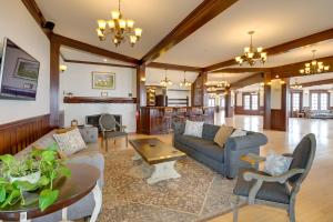 Elegant Oceanfront Maine Estate with Gazebo