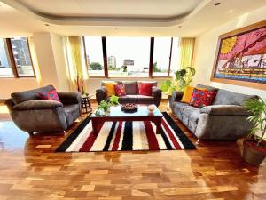 DPh2 2 amplios apartamentos juntos - 4hvězdičkové hotely ve městě Guatemala