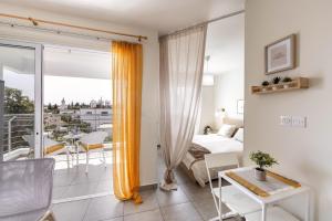 STAY Sunflower Delight Studio