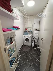 3-roms leilighet, innsjekk uten vert. Egen inngang