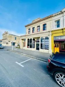 The Italian Warehousemen - Kakanui