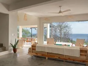 Casa Deriva - Modern 3 Bedroom AC with Pool - Ривас