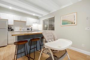 Downtown Haven, Patio, Near Dining