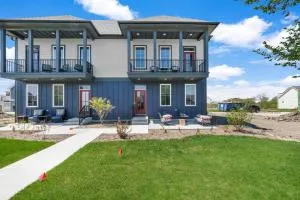 Port Place Paradise - Ottawa