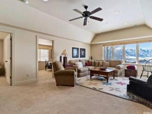 Powder Mountain Wolf Den is Pet-Friendly