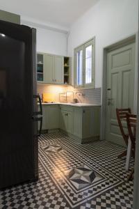 1900s Athens Residence