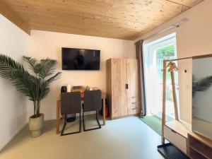 Ruhige Apartments mit guter Bahnanbindung und Küchennutzung