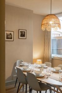 Inviting Home in Heart of Hereford with Parking & Garden