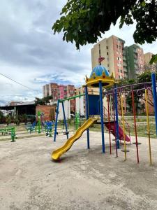 Acogedor apartamento tres habitaciones