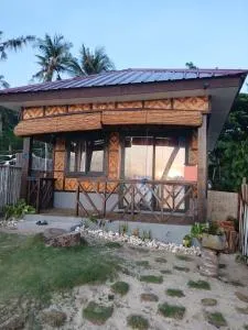 Zyrine Homestay - Seawall Side - Buhing Calipay