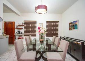 Casa con alberca y amplio espacio para tu familia