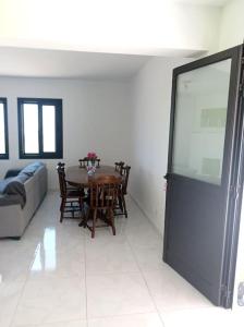 Pomos rockaway beach house