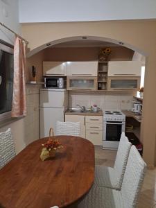Apartments for families with children Supetarska Draga - Donja, Rab - 14425