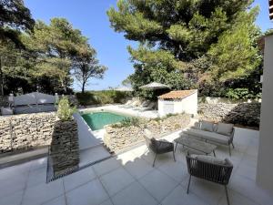 Superbe mazet provençal rénové