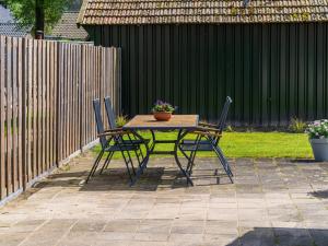 Achter de Vijf Linden