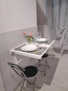 Sienemia, mansarda a 5 minuti da Porta Susa e piazza Statuto