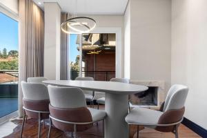 Tribeca 2 Suítes 350m Rua Coberta by Achei Gramado