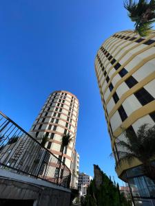 Apartamento com piscina - Frente ao Mar