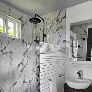 BlueEcolandia bungalows AIRE