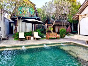 Phòng 2 Giường Đơn Nhìn Ra Hồ Bơi (Twin Room with Pool View)