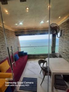 Beach apartment Alexandria شقة فندقيه مكيفه بالكامل غرفتين
