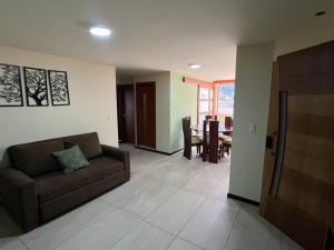 Departamento acogedor, céntrico, tranquilo, excelente vista