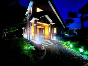 furanostay -private villa Accommodates up to 10 guests-