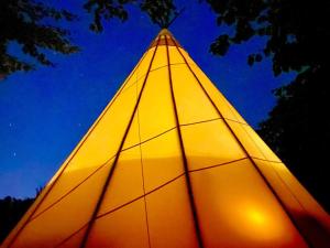 Appartements Evasion Nature: Tipi sur Pilotis avec Etang, Barque et Petanque a Maulde, Frontiere Belge - FR-1-510-148 : photos des chambres