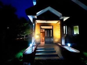 furanostay -private villa Accommodates up to 10 guests-