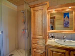 Chalets Superbe Chalet Neuf a Morzine - Cheminee, Terrasse et WiFi - FR-1-524-130 : photos des chambres