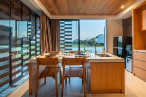 Oasis Loft - Ricefield Luxe View Ubud