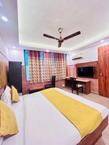 Hotel Satwah Home Stay Just 10 Minute Away From Nizamuddin Railway Station